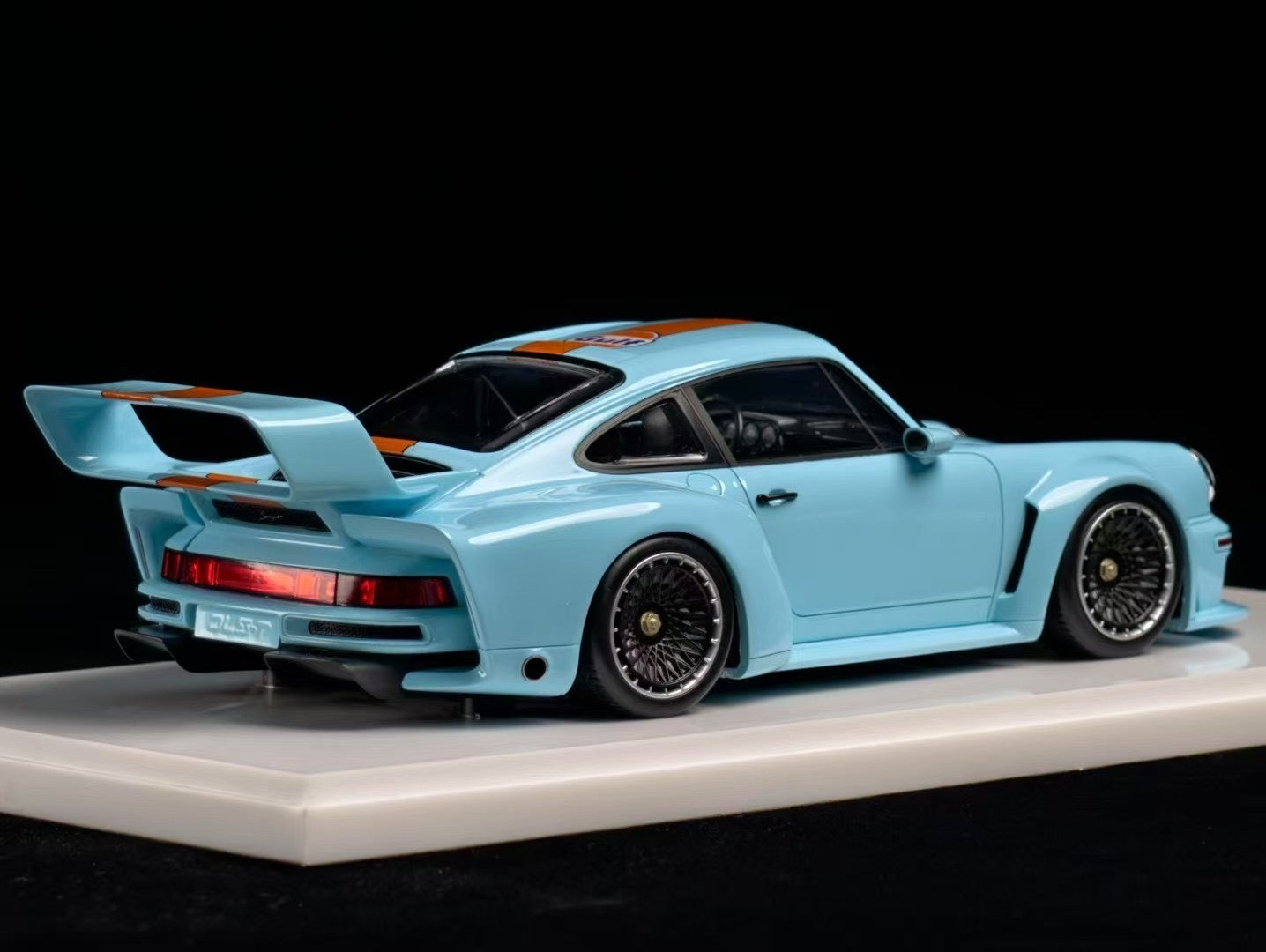 (Pre-Order) MCM Singer DLS Turbo 1/18