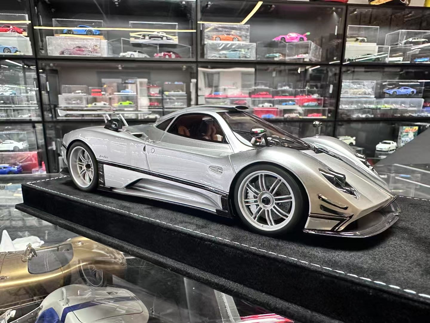 (HH Models) Henson & Heaven Zonda Cinque 1/18