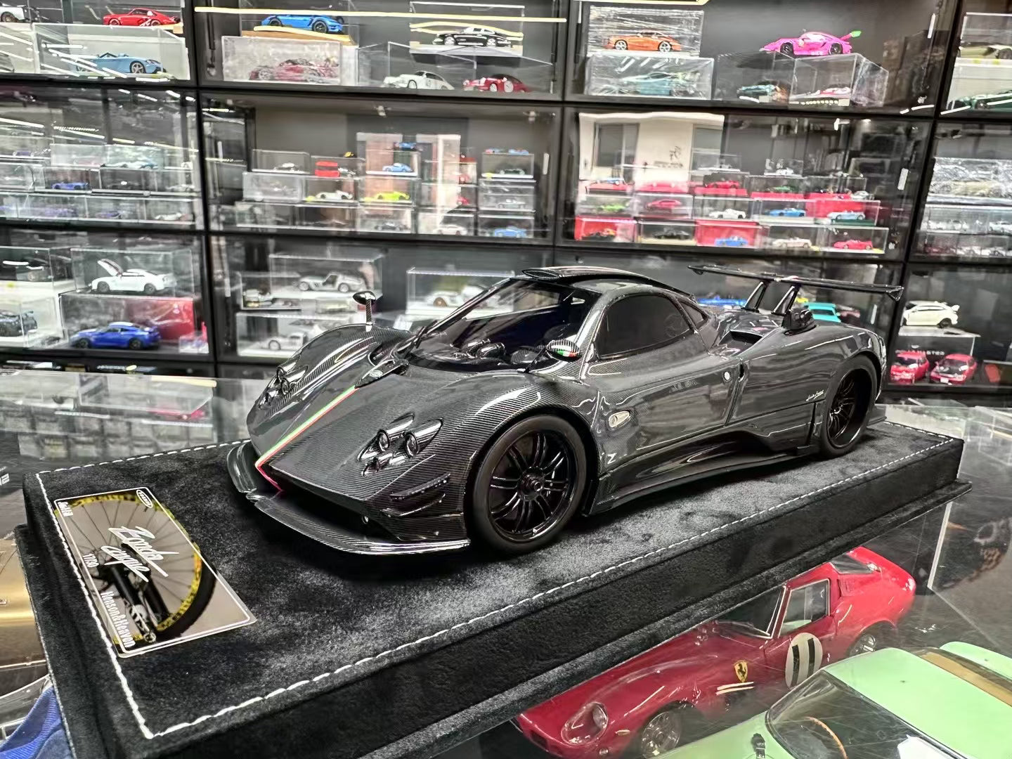 (HH Models) Henson & Heaven Zonda Cinque 1/18