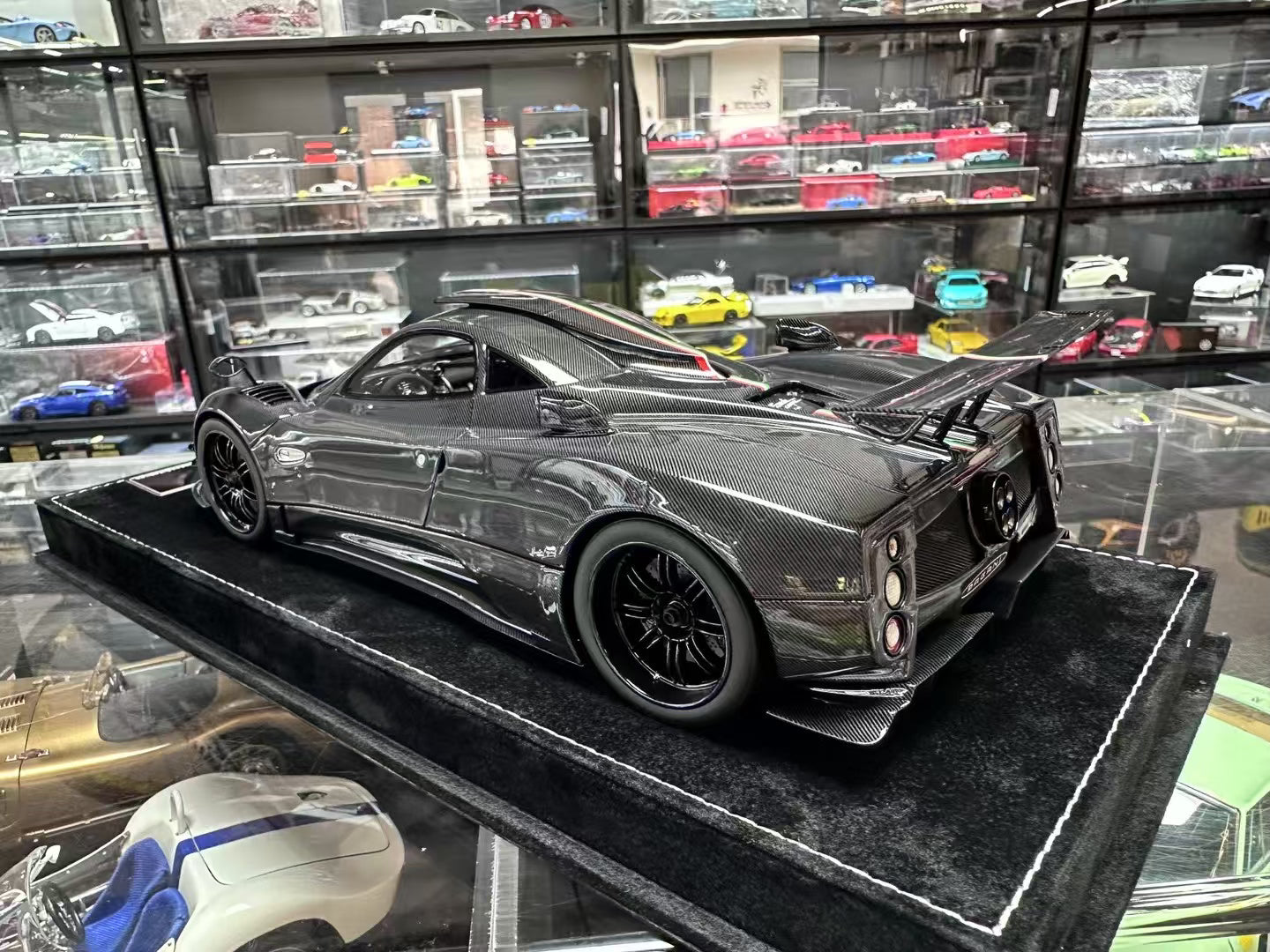 (HH Models) Henson & Heaven Zonda Cinque 1/18