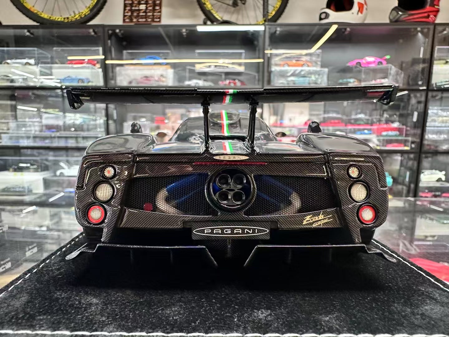 (HH Models) Henson & Heaven Zonda Cinque 1/18