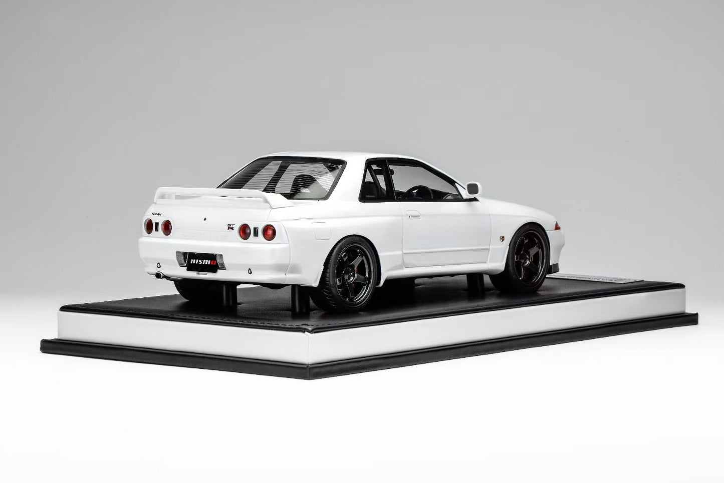 (Pre Order) MotorHelix Nissan Skyline R32 GT-R 1/18