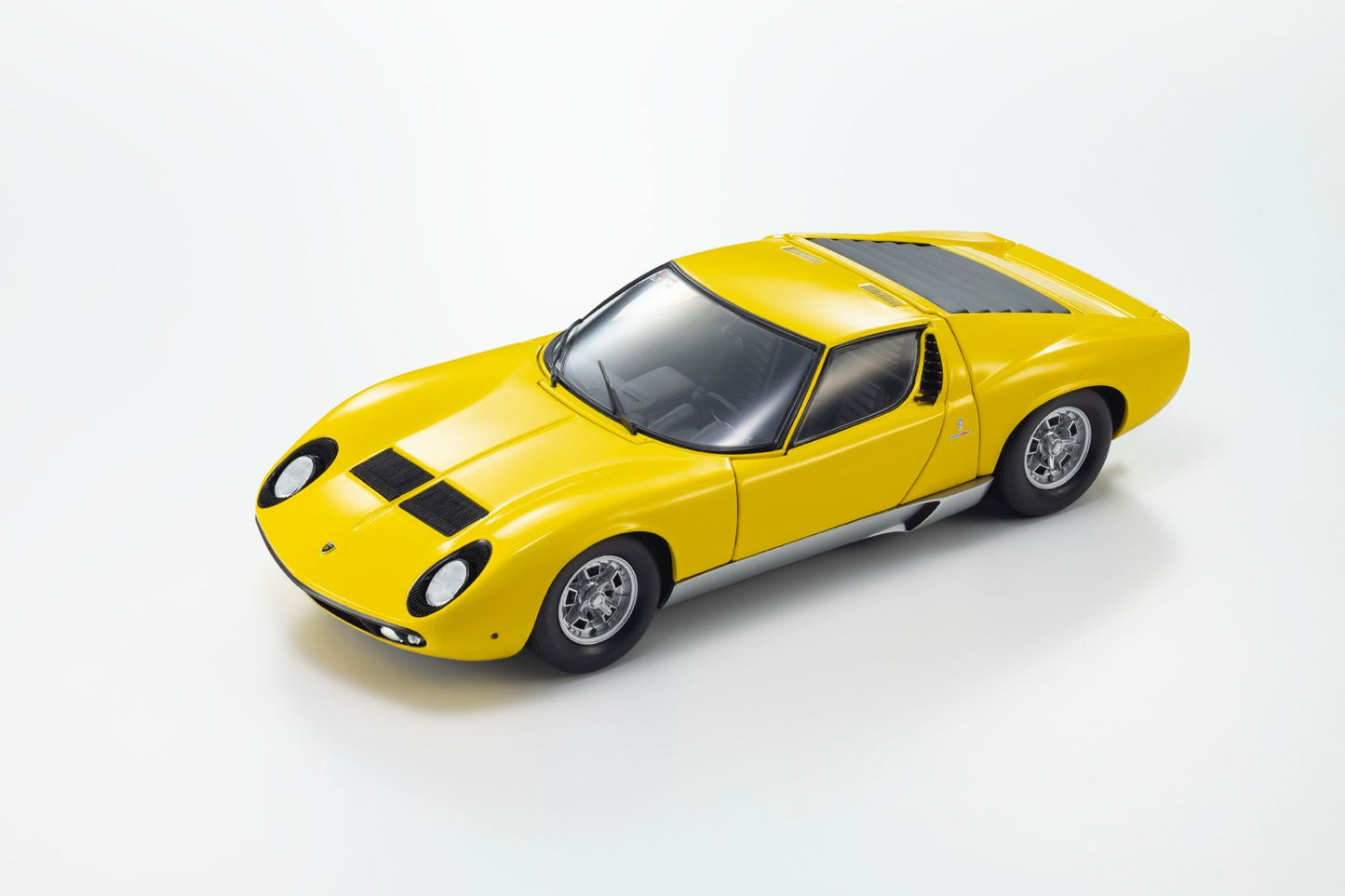 (Pre-Order) Kyosho LAM Miura P 400