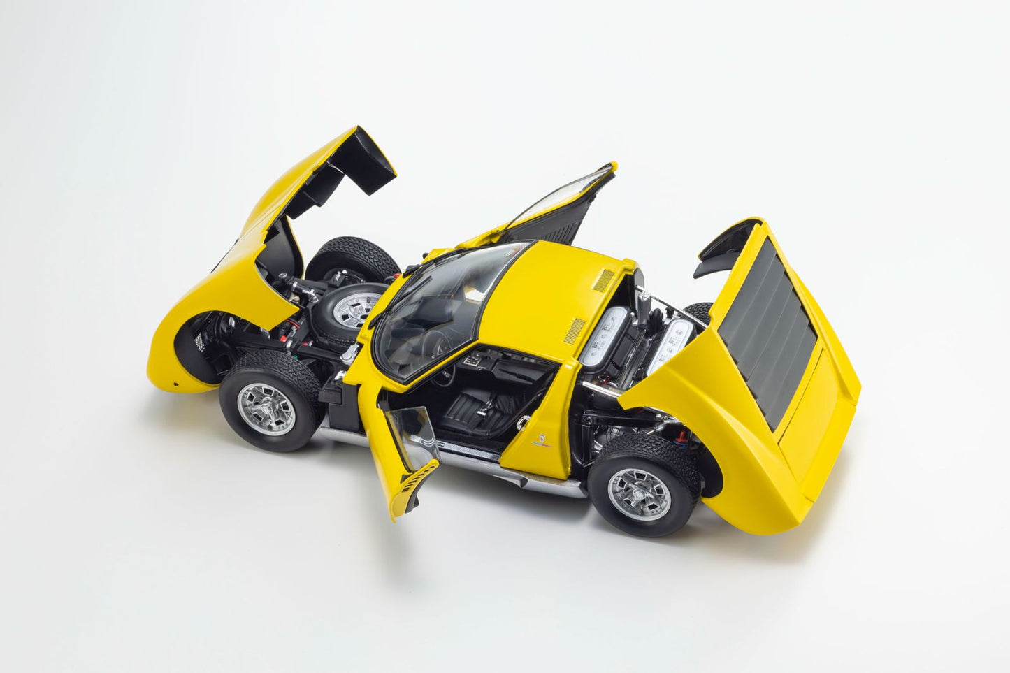 (Pre-Order) Kyosho LAM Miura P 400