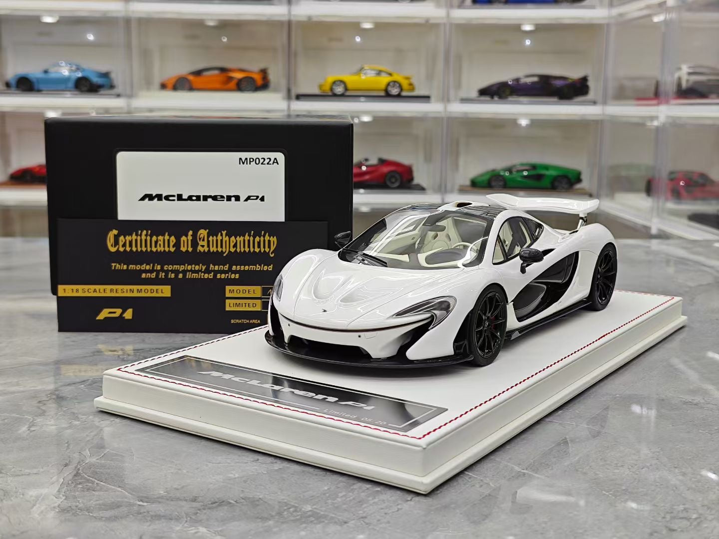 Dino Models McLaren P1 1/18 (White Base)
