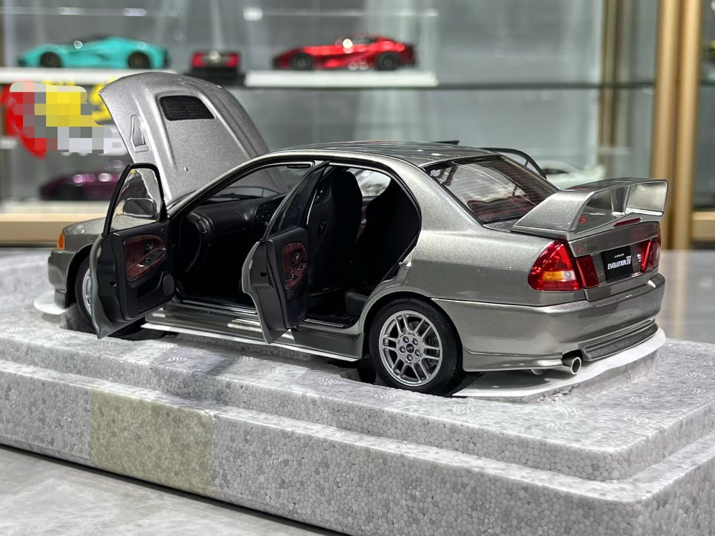 MotorHelix Mitsubishi Lancer EVO IV 1/18