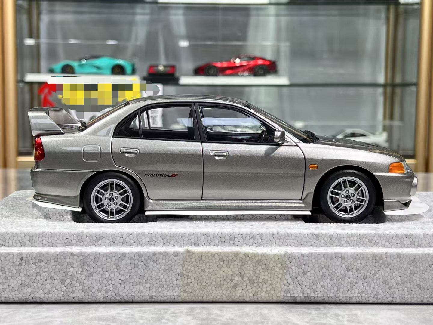MotorHelix Mitsubishi Lancer EVO IV 1/18