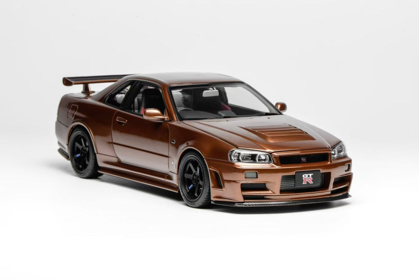 (Pre-Order) MotorHelix R34 GTR 1/18