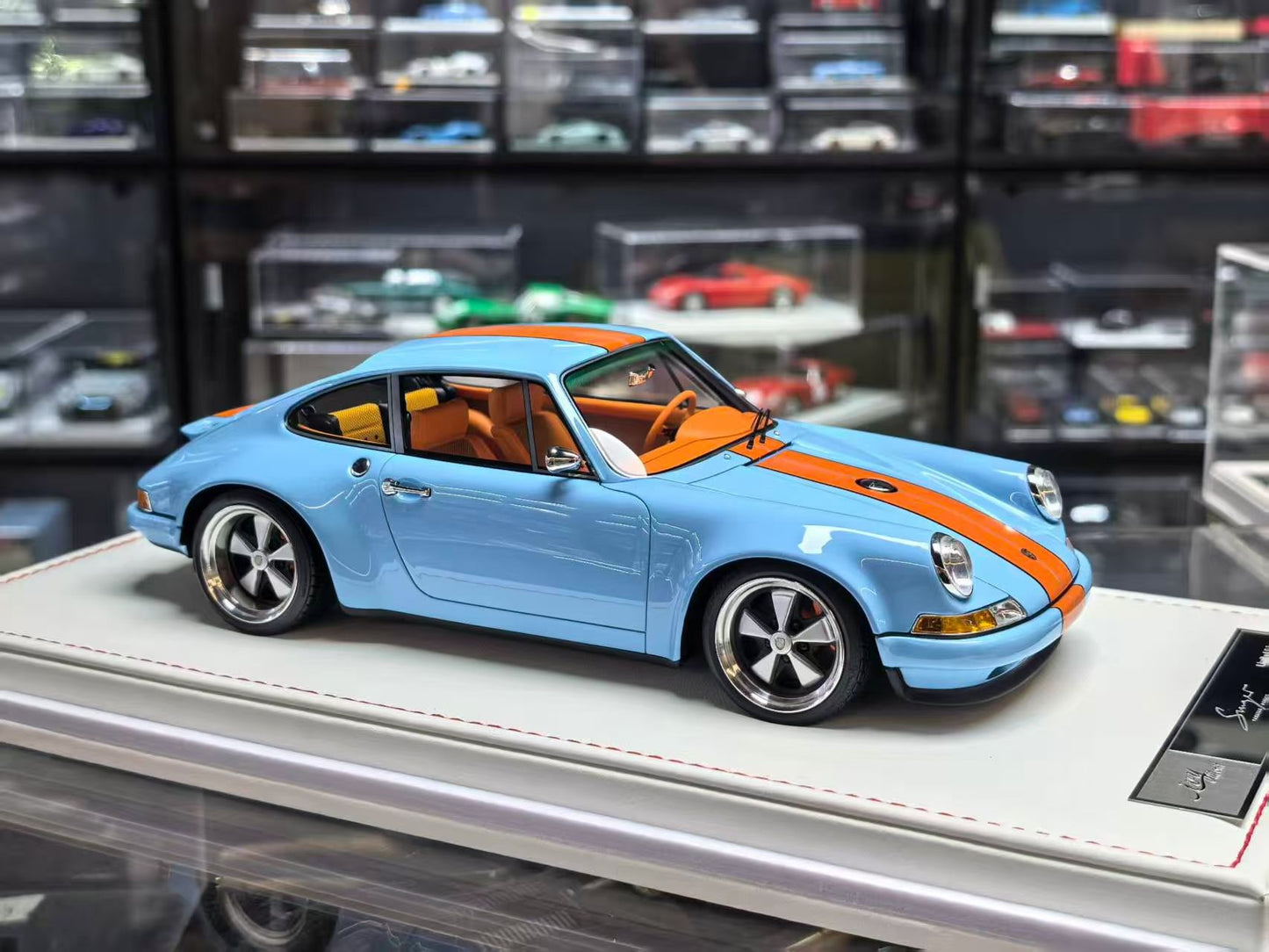 Ivy Models 911 Singer 1/18