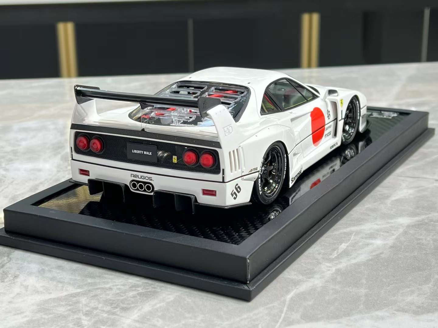 VIP Models LBWK F40 1/18