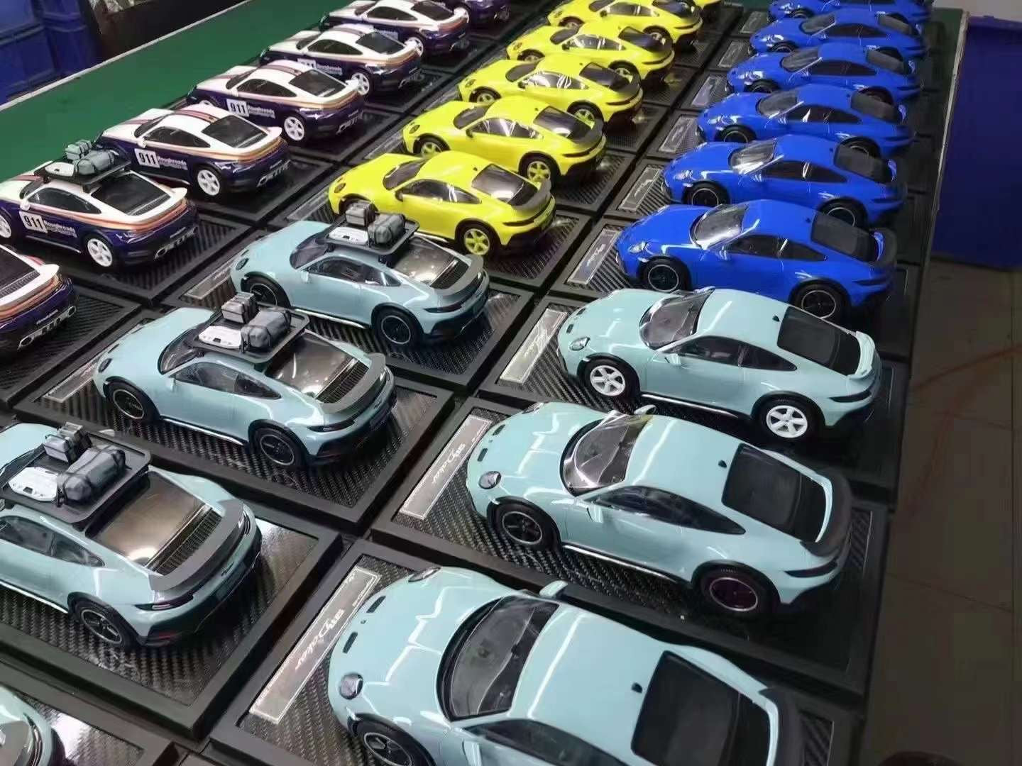 VIP Models 911 Dakar 1/18