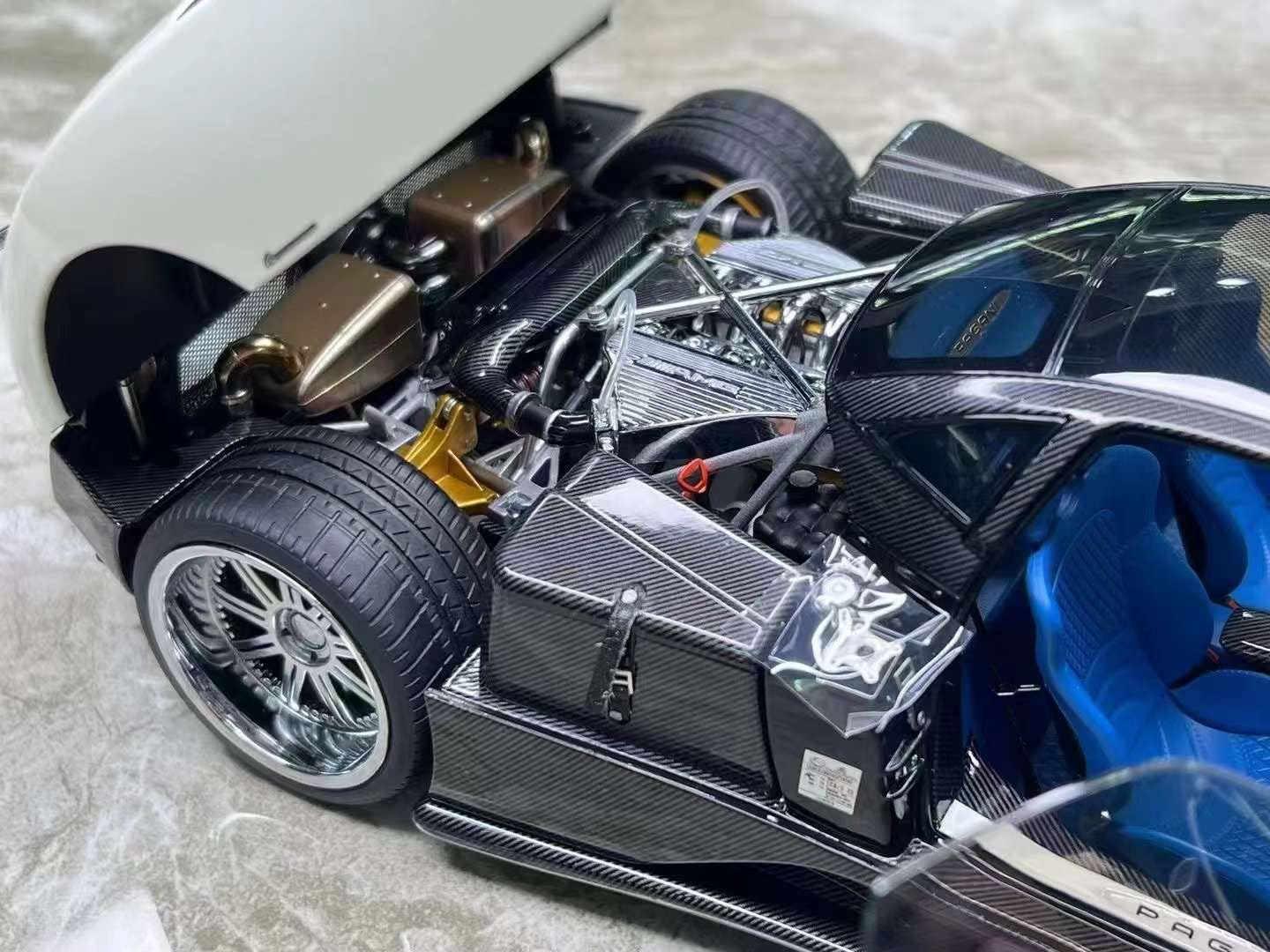 Almost Real Zonda F 1/18