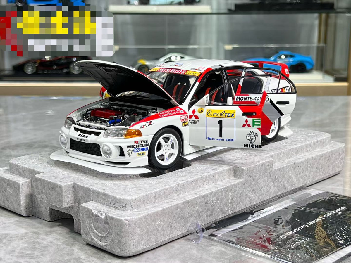 MotorHelix Mitsubishi Lancer EVO IV 1/18
