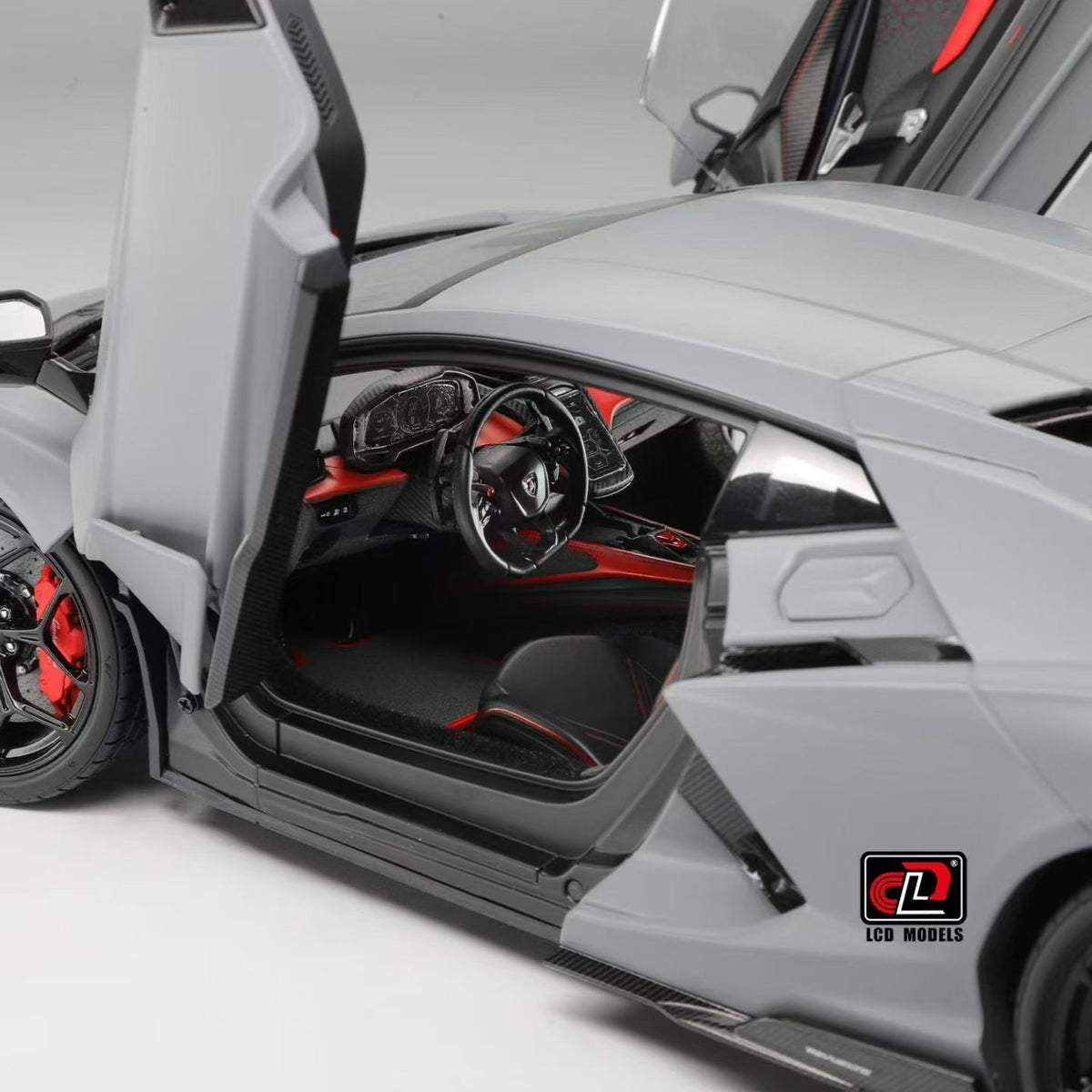 LCD Lamborghini Revuelto 1/18