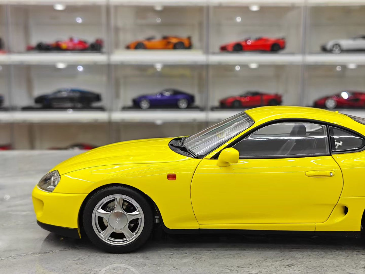 LCD Models Toyota Supra (A80) 1/18