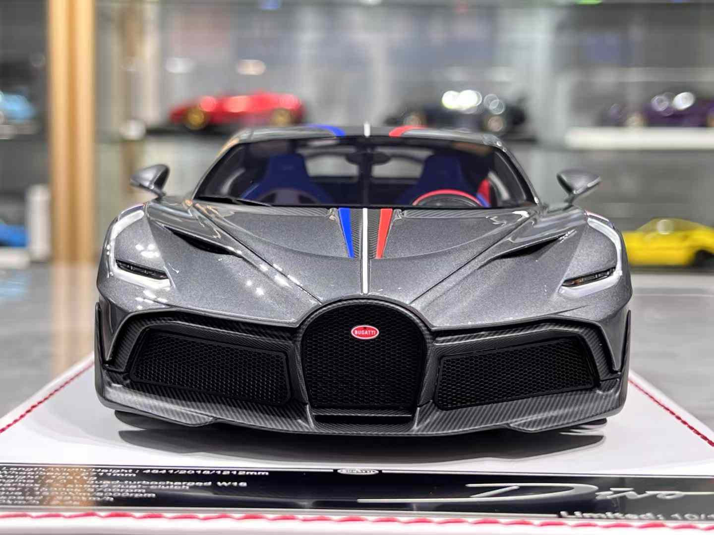 F.C Models Bugatti Divo 1/18 (White Base)