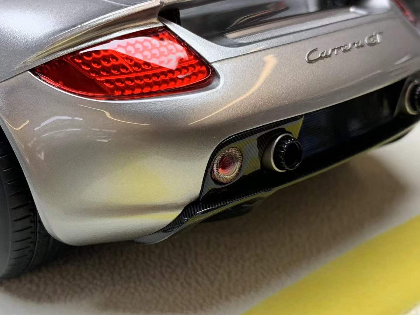 MakeUp Models Carrera GT 1/18