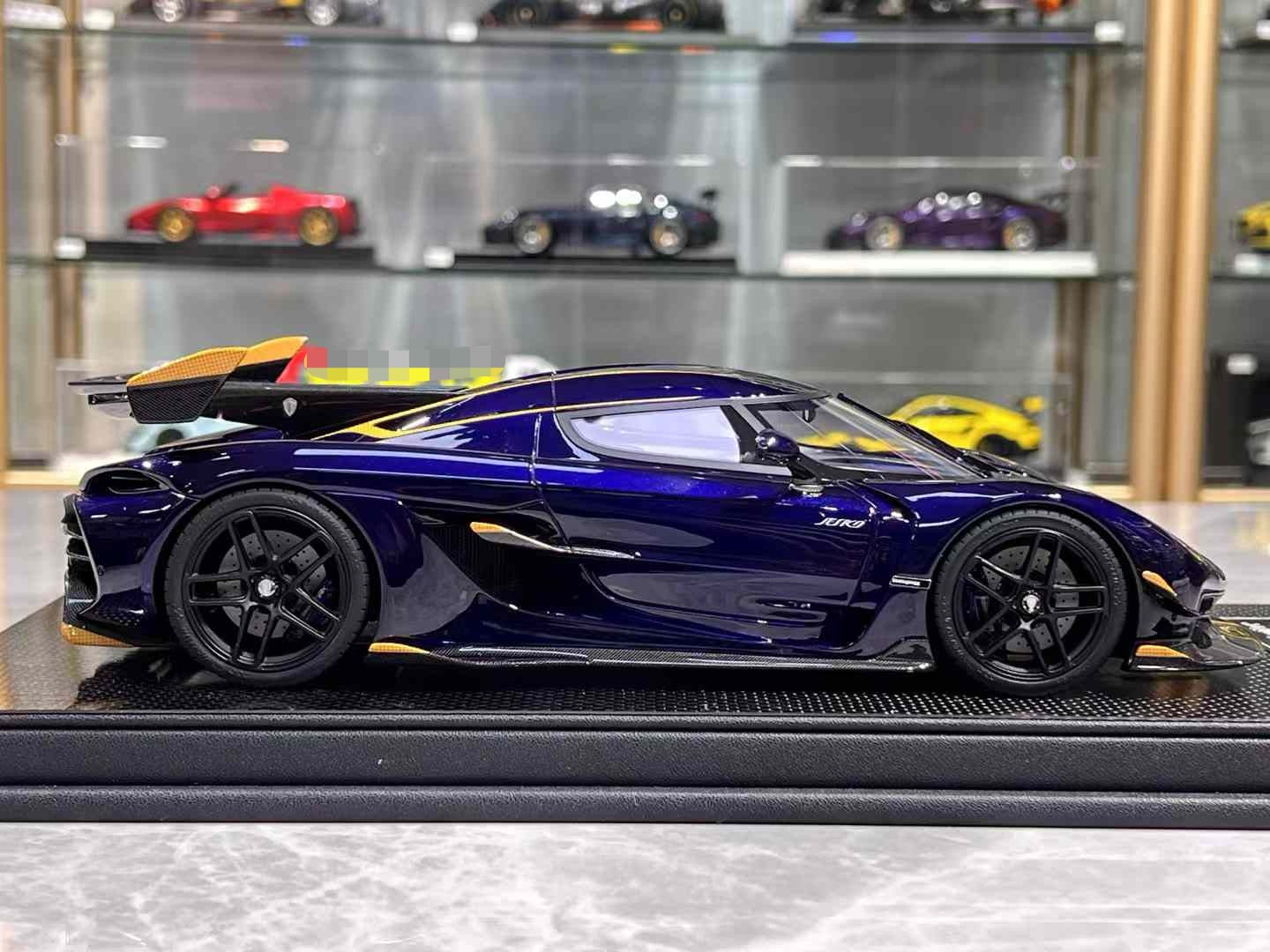 FrontiArt Koenigsegg Jesko 1/18