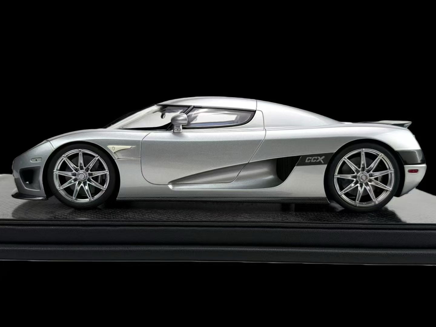 (Pre-Order) Frontiart 1/18 Koenigsegg CCX Silver