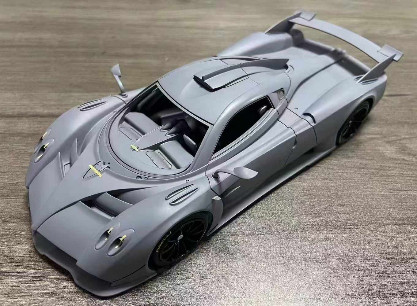 (Pre Order) Henson & Heaven (HH Models) Huayra R 1/18