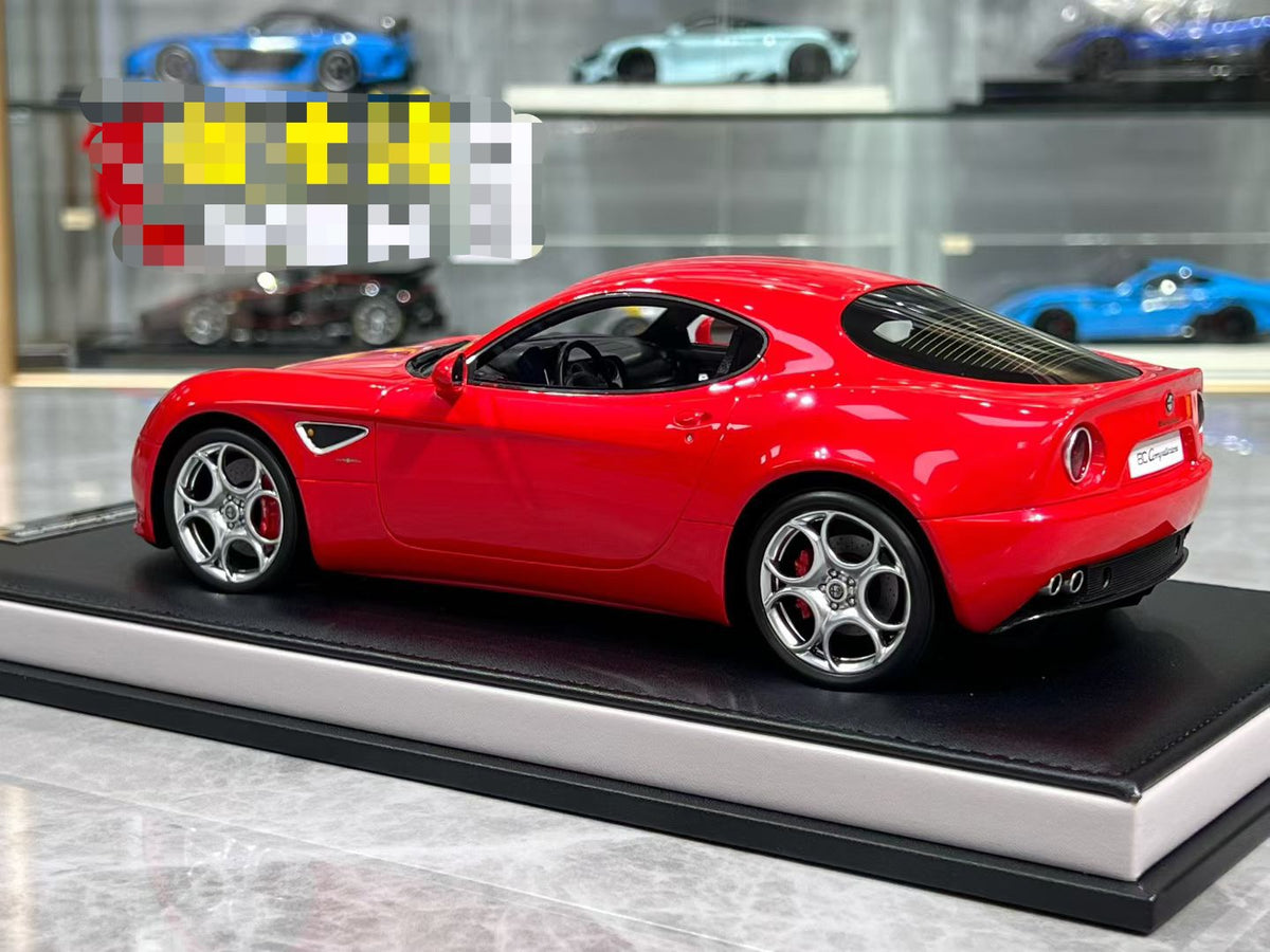 MotorHelix Alfa Romeo 8C Competizione 1/18