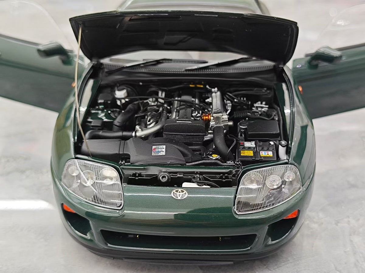 LCD Models Toyota Supra (A80) 1/18
