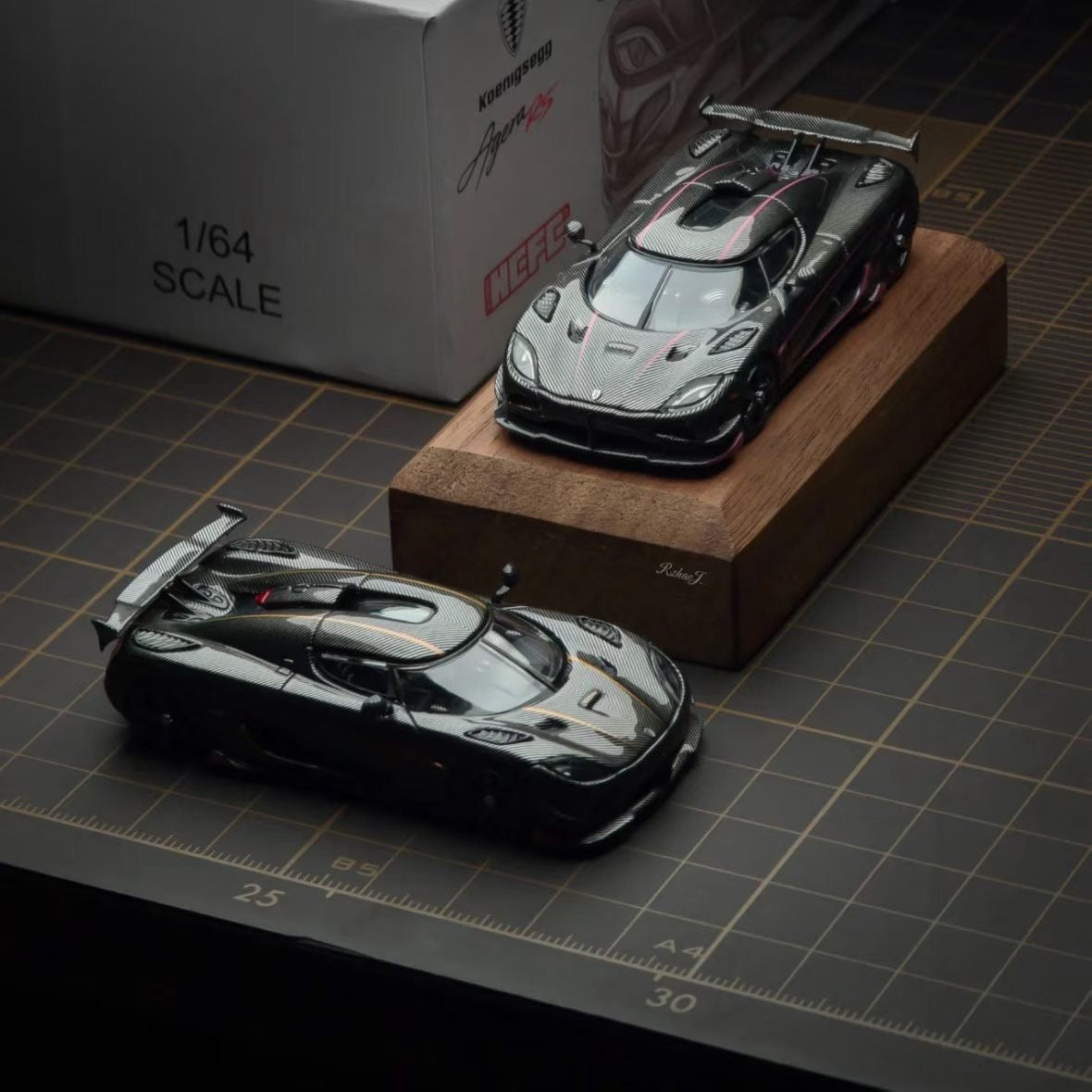 CE (Custom Edition) Agera RS 1/64