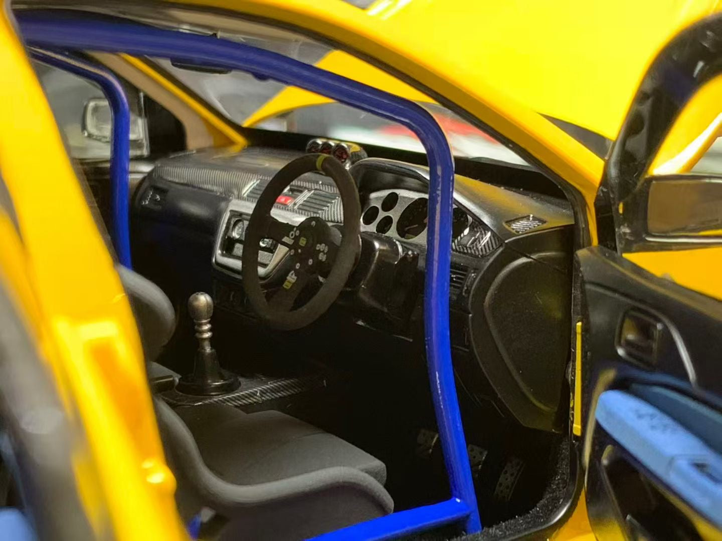 Super A Mitsubishi Lancer EVO 9 1/18