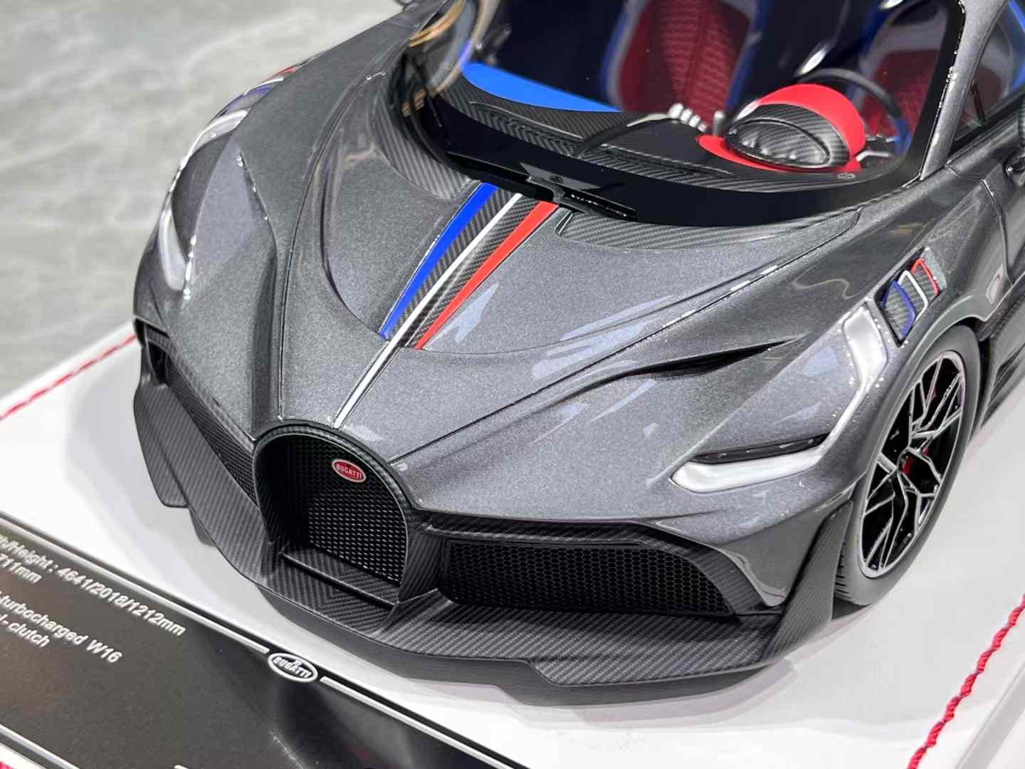 F.C Models Bugatti Divo 1/18 (White Base)