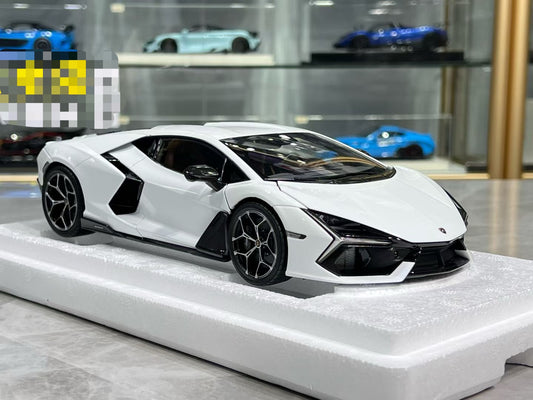 LCD Lamborghini Revuelto 1/18