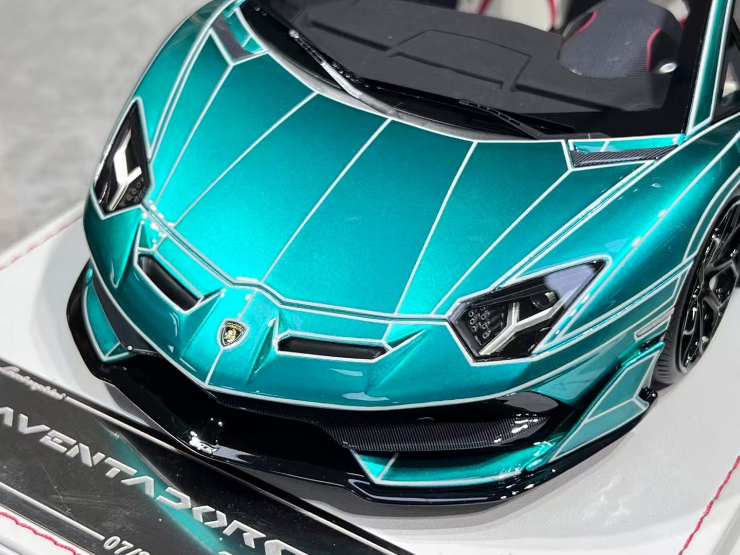 CE Models Aventador SVJ 1/18