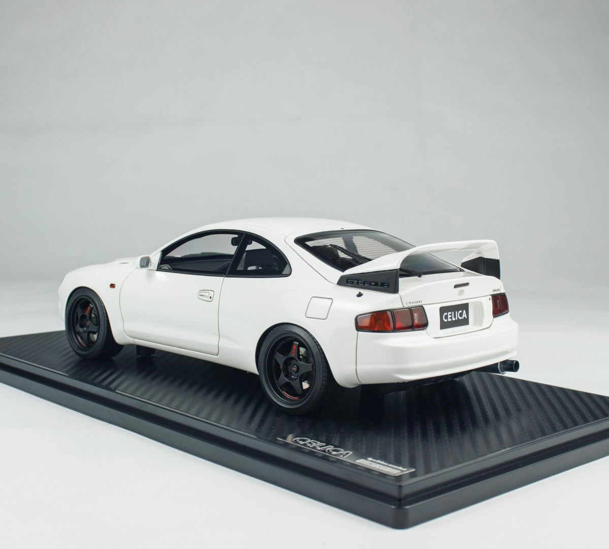 Ignition Models Toyota Celica GT-Four ST205 1/18