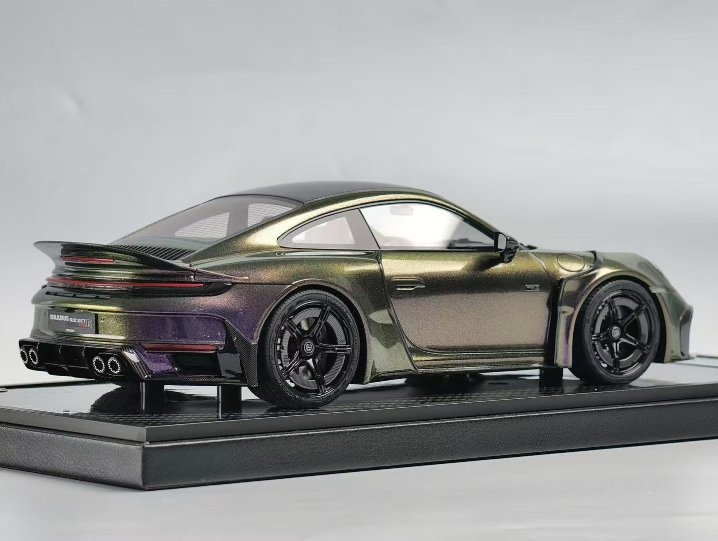 (Pre-Order) VIP Models Brabus Rocket 900R 1/18