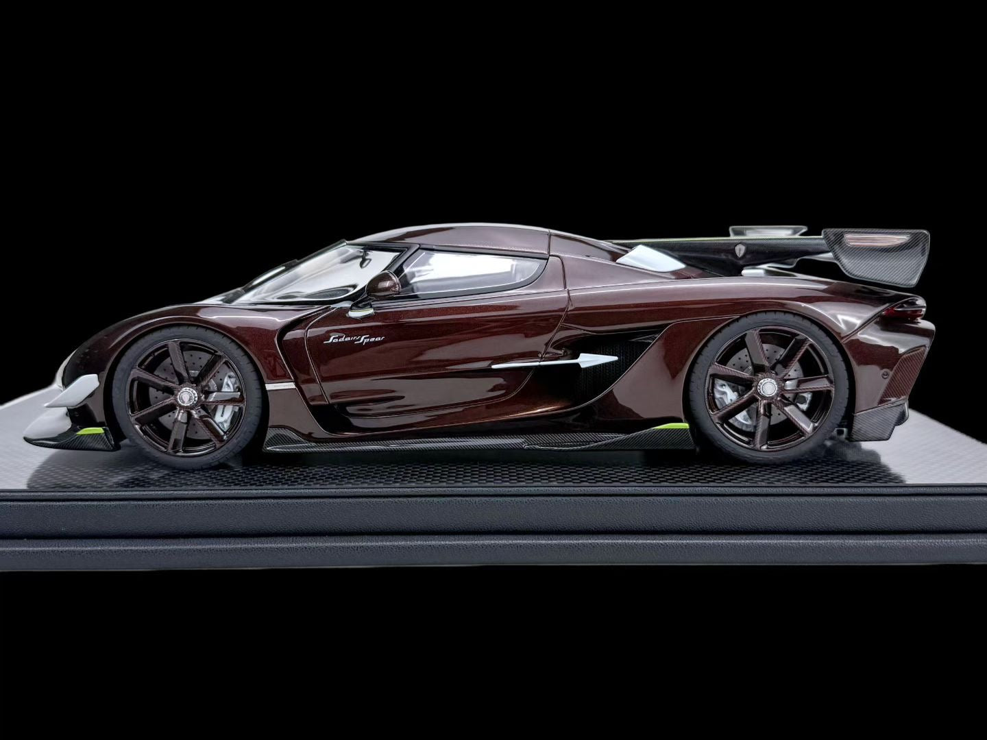 FrontiArt Koenigsegg Sadair’s Spear 1/18