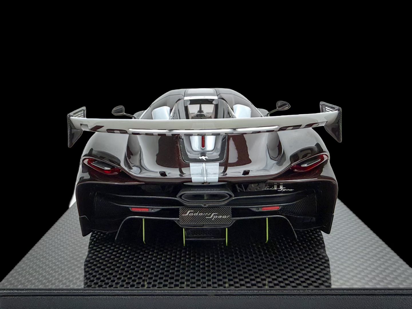 FrontiArt Koenigsegg Sadair’s Spear 1/18