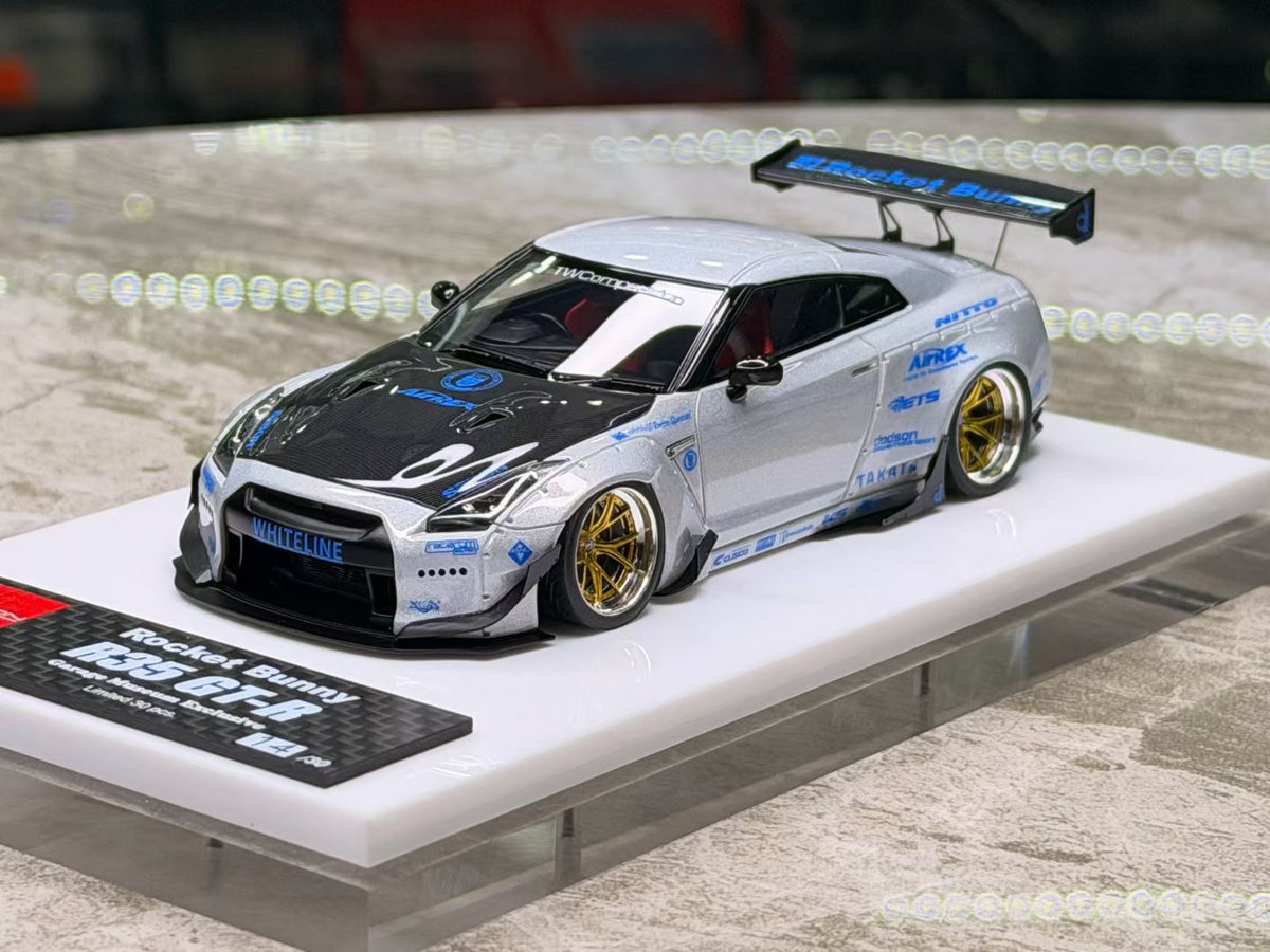 MAKEUP 1/43 Nissan GTR35RB, Iridescent Silver