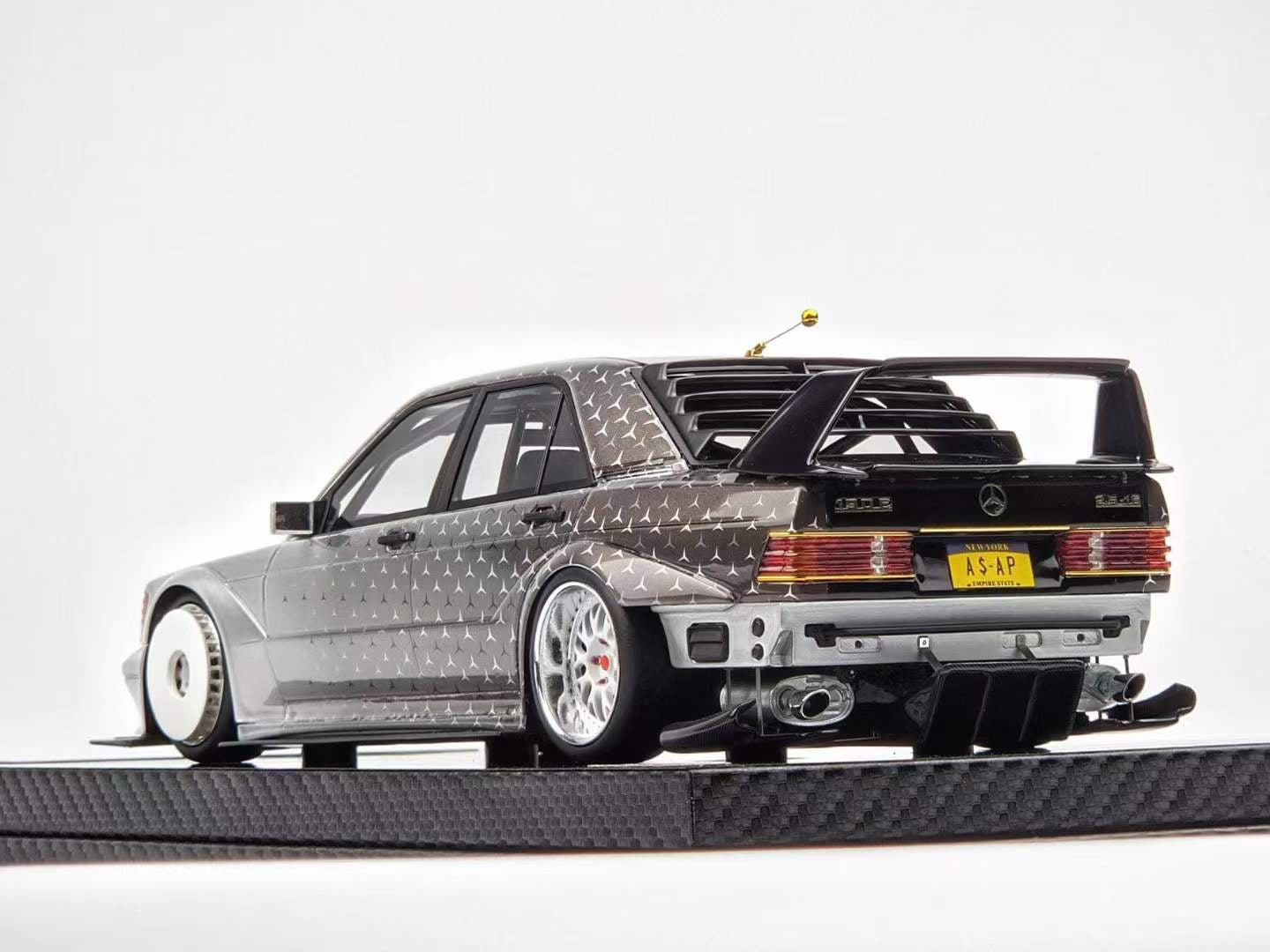 VIP Models Mercedes 190E 1/18