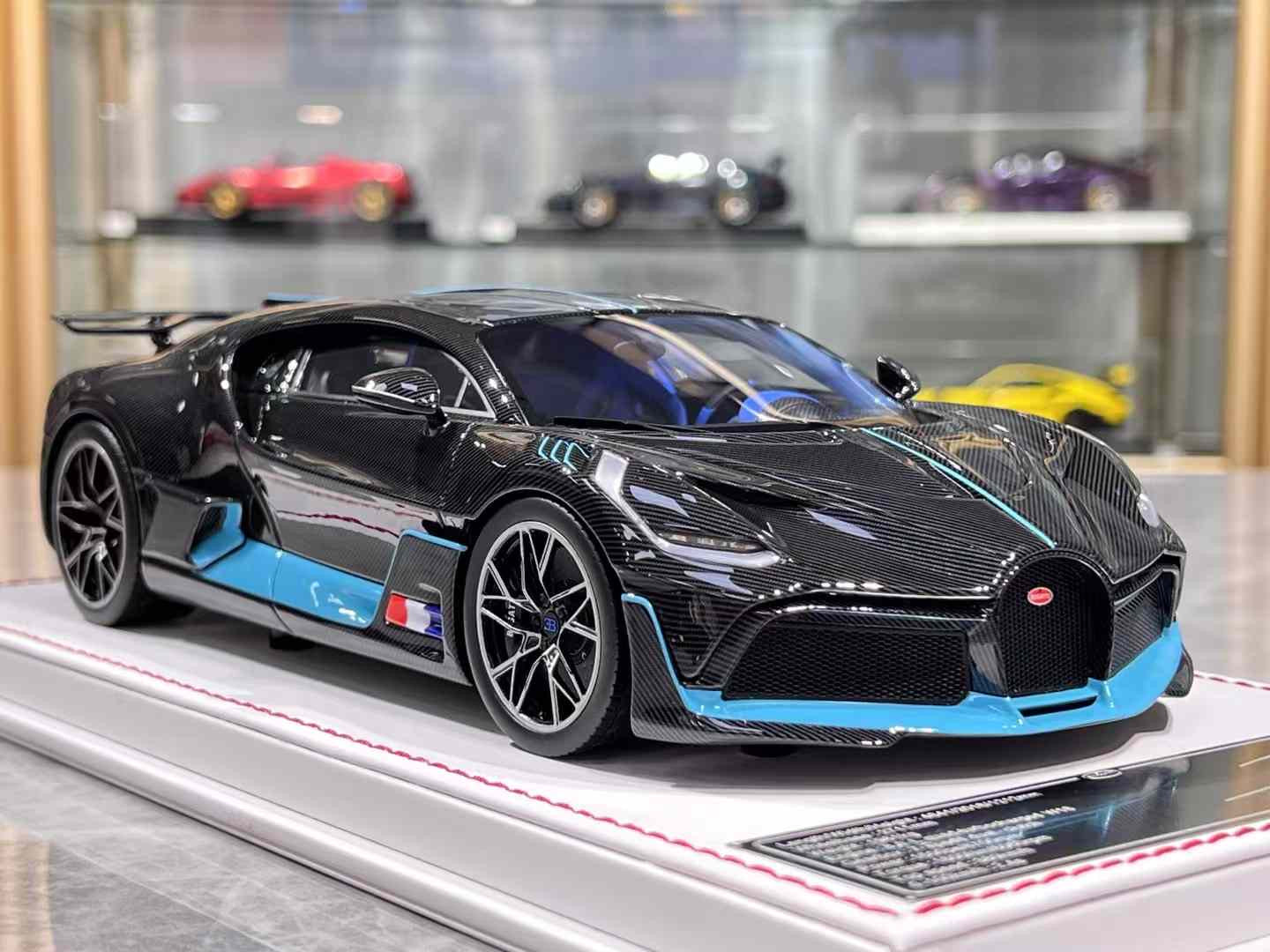 F.C Models Bugatti Divo 1/18 (White Base)