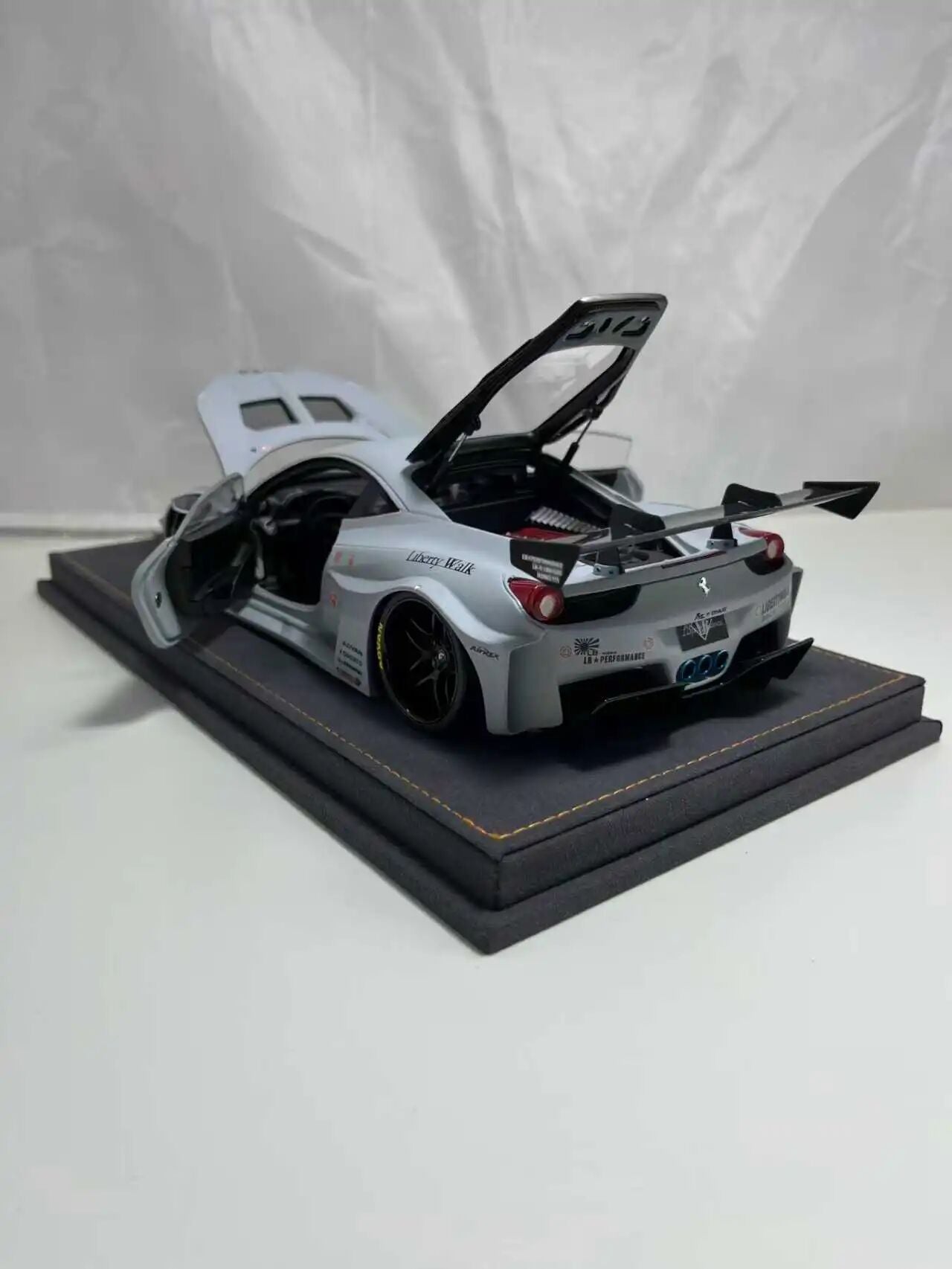 (Pre-Order) Chelepai Models 1/18  LB458GT