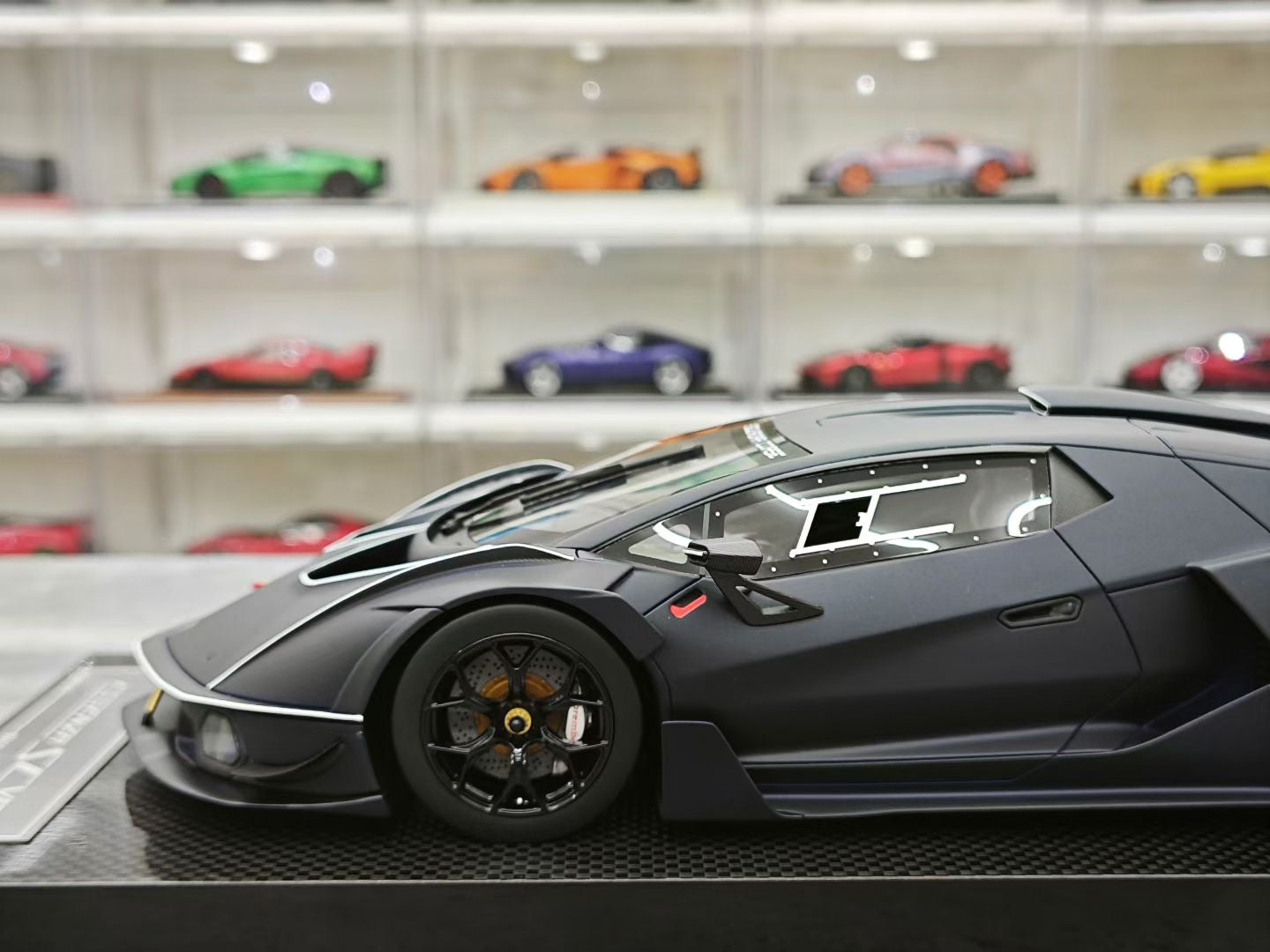 CE Models Lamborghini Essenza SCV12 1/18