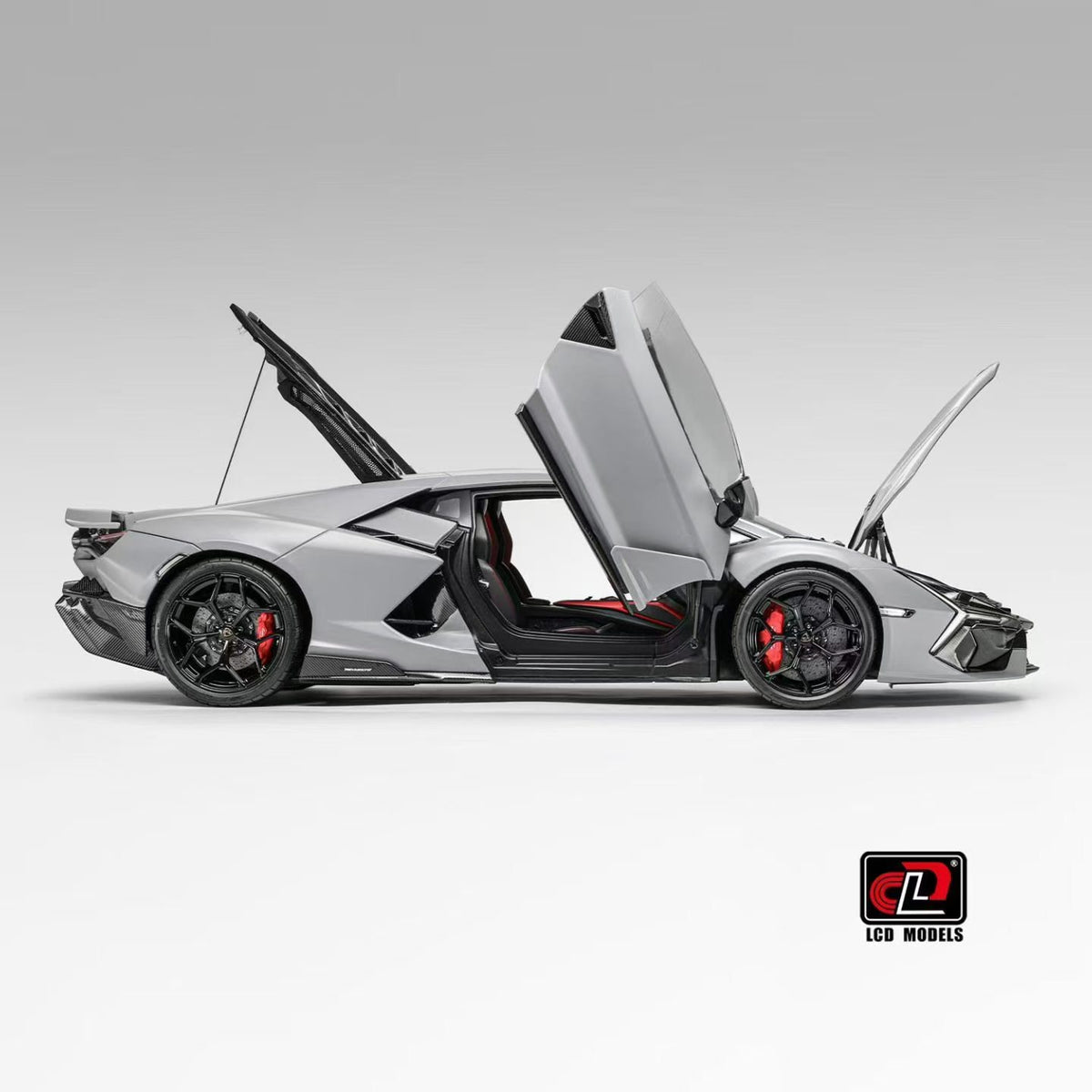 LCD Lamborghini Revuelto 1/18