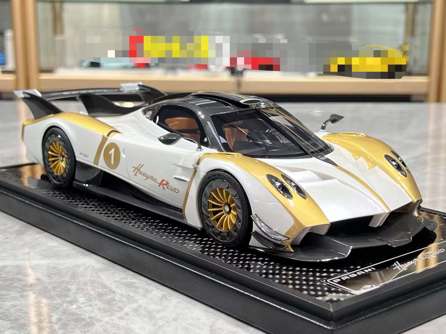 VIP Models Huayra R Evo 1/18