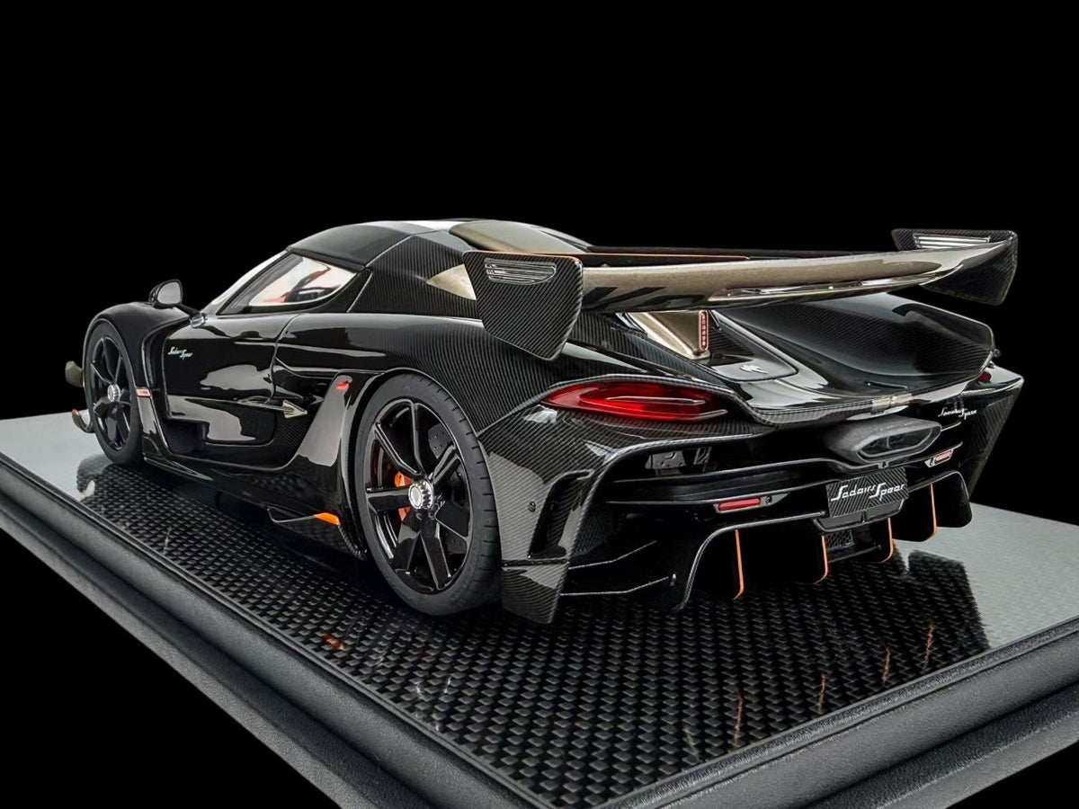 FrontiArt Koenigsegg Sadair’s Spear 1/18