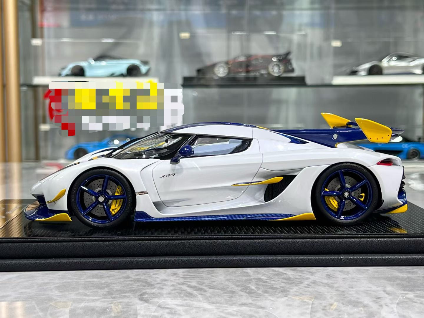 FrontiArt Koenigsegg Jesko 1/18