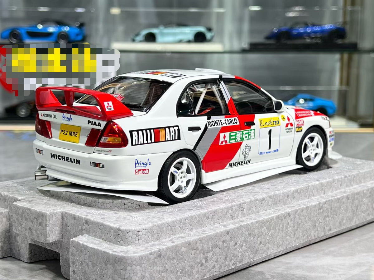 MotorHelix Mitsubishi Lancer EVO IV 1/18