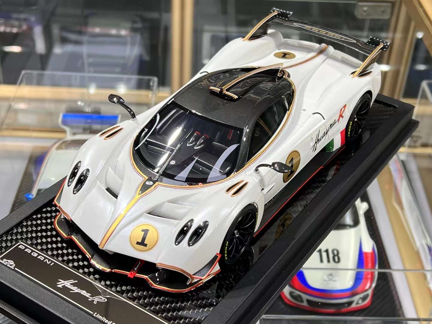 (Pre-Order) VIP Models Pagani Huayra R 1/18. – IronCookie Diecasts