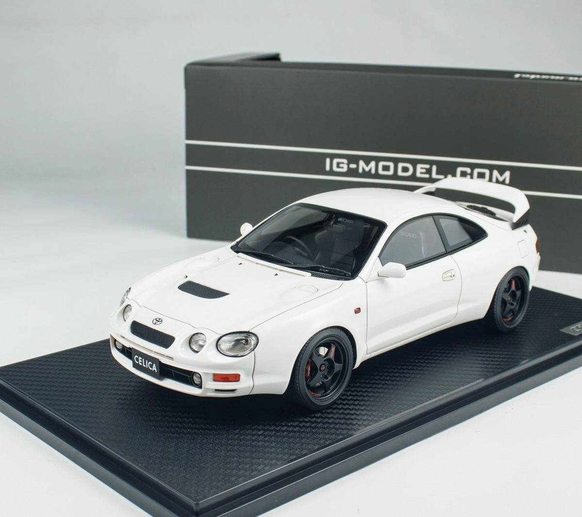 Ignition Models Toyota Celica GT-Four ST205 1/18