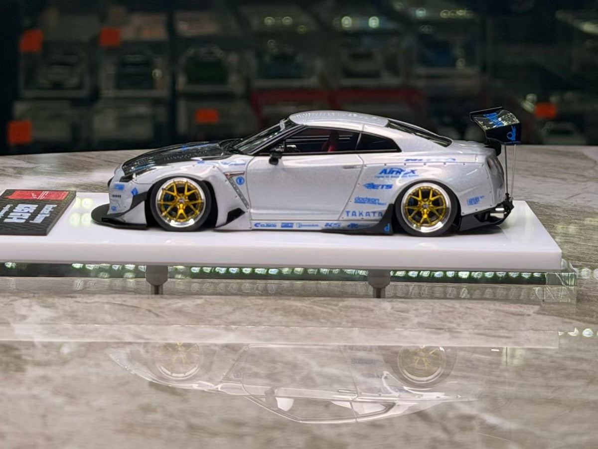 MAKEUP 1/43 Nissan GTR35RB, Iridescent Silver