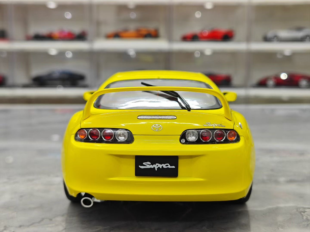 LCD Models Toyota Supra (A80) 1/18