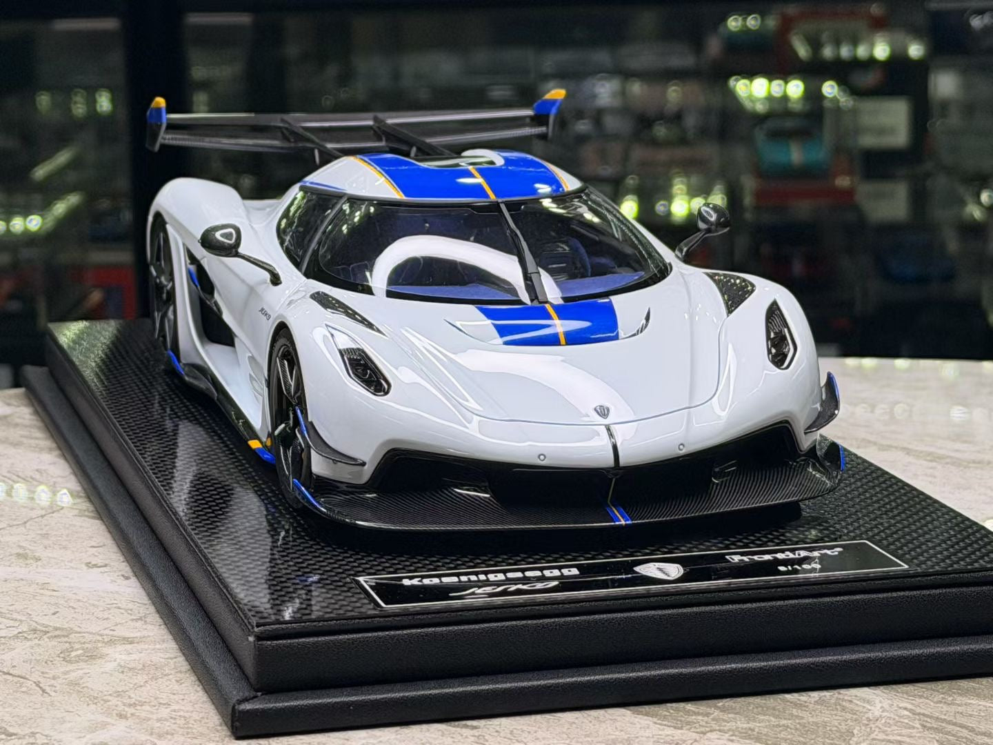 FrontiArt Koenigsegg Jesko 1/18